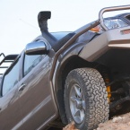 Боковые защитные пороги arb с защитой крыла Toyota Hilux 2011+ (arb, 4414420)